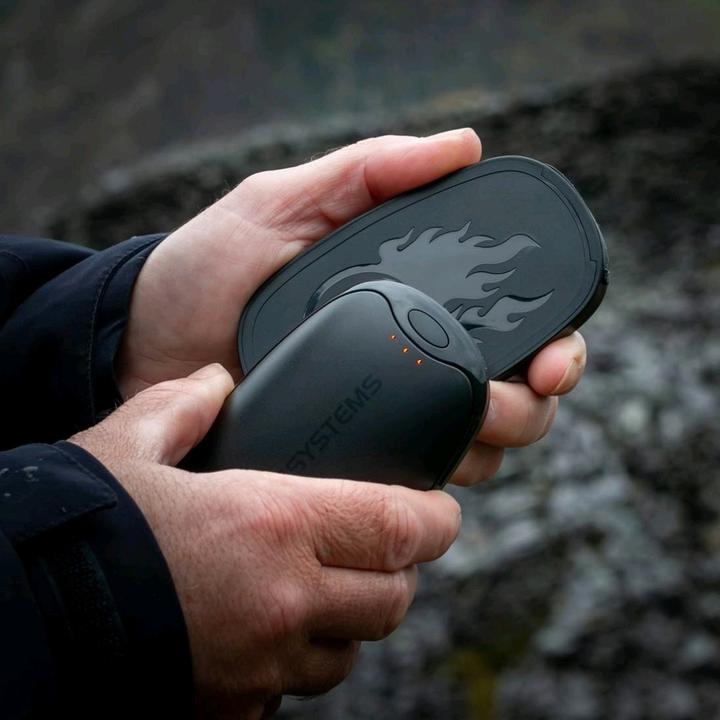 Productafbeelding Lifesystems Oplaadbare Dual Palm Handwarmer, USB & USB C poorten