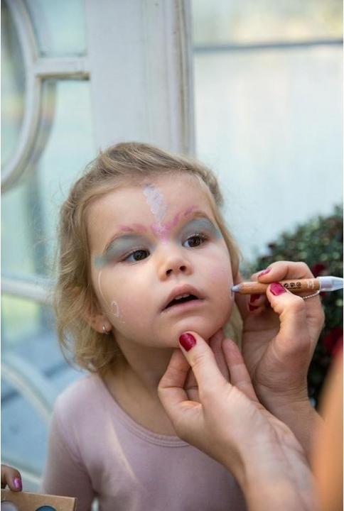 Produktbild Namaki Bio Schminkset 6 Farben "verzauberte Welt"