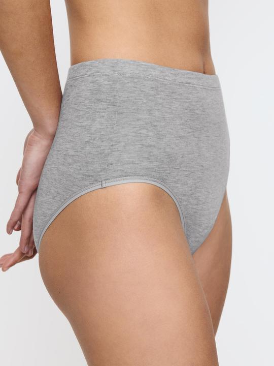 Actual product image Triumph Maxislip Beauty Layers (M, Single pack)