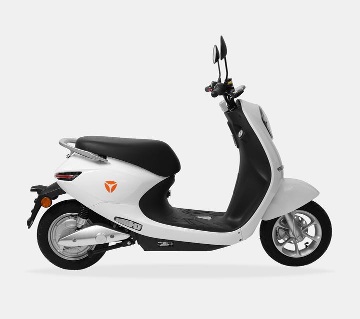 Actual product image Yadea C-Umi (45 km/h, 1200 W)