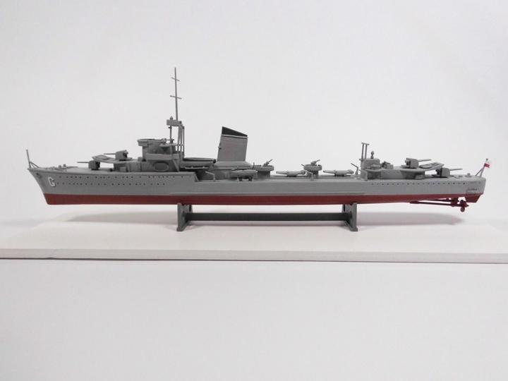 Actual product image Mirage Hobby ORP Grom wz.38 (Polish destroyer of the Second World War).