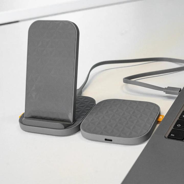 Actual product image Xtorm Wireless Charger Solo Grey Neu (15 W)