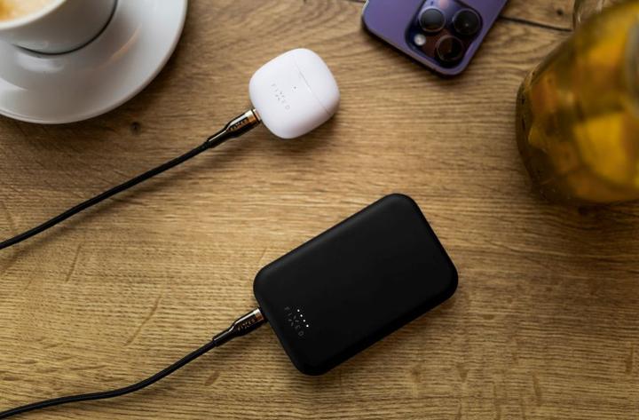 Produktbild Fixed MagZen Trådløs PD 20W Power Bank 10.000 mAh Sort Powerbank - Sort - 10000 mAh (10000 mAh, 20 W, 37 Wh)
