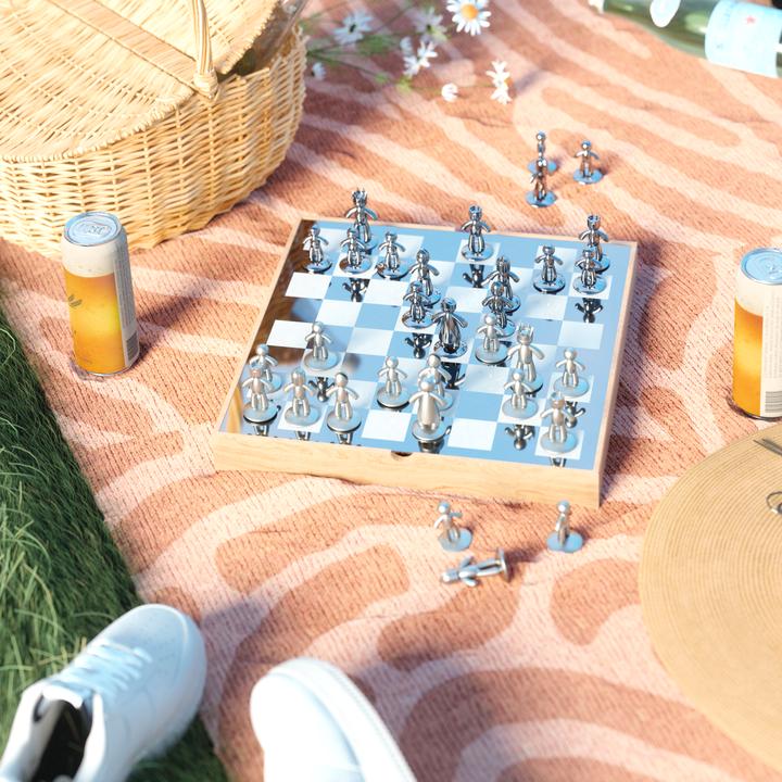 Actual product image Umbra Buddy Chess Set