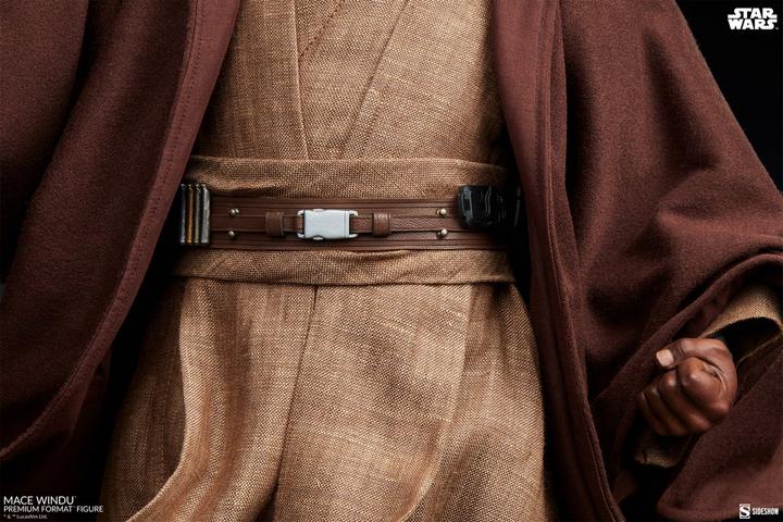 Actual product image Sideshow Star Wars Episode III statuette Premium Format Mace Windu 53 cm