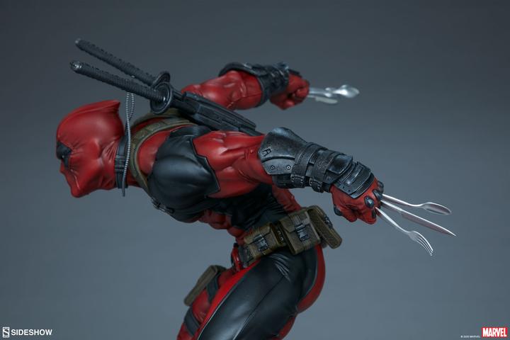 Produktbild Sideshow Marvel “Deadpool” Premium Format Figur