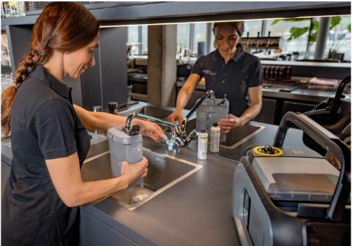 Productafbeelding Kärcher Professional Akku-Sprühextraktionsgerät Puzzi 2/1 Bp (Nat-droog stofzuiger)