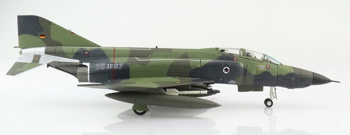 Image du produit Hobby Master RF-4E Phantom Norm 83A, 35+67 AufklG 52, Deutsche Luftwaffe, Leck 1992 1:72 HA19050.