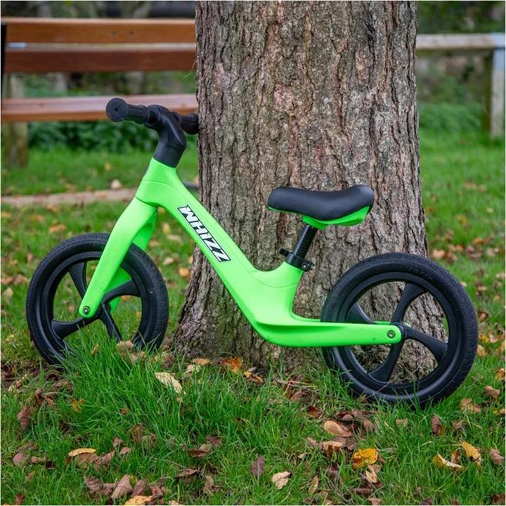 Produktbild TickiT WHIZZ - Leichtes Kinder-Laufrad - Leicht, Robust & höhenverstellbar (Grün)