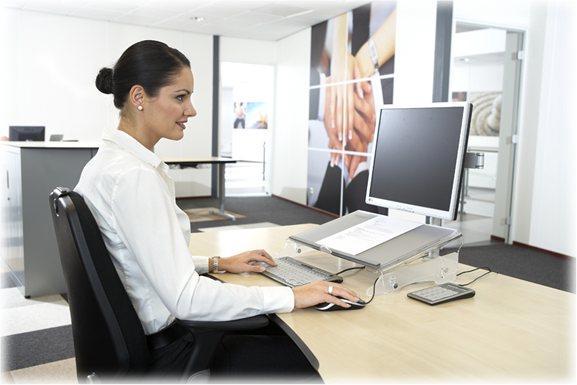 Actual product image Bakker Elkhuizen Monitor standQriser1303126550kghen adjustabletransparent (Table, 30", 10 kg)