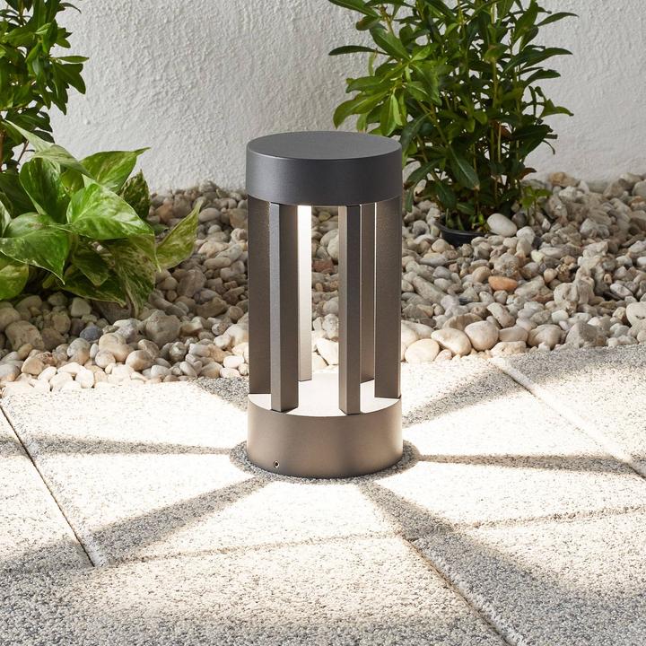 Actual product image Lindby Jordis LED garden light H22 Dark Grey (300 lm, IP54)