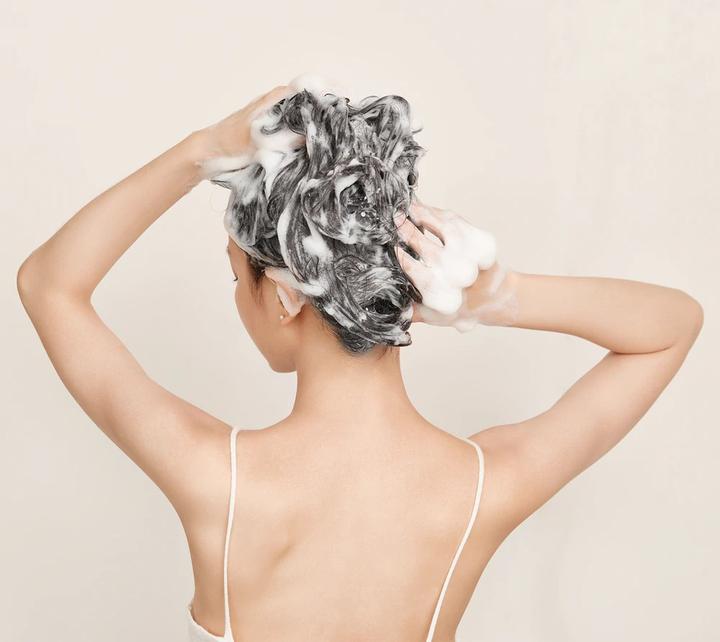 Actual product image Alfaparf Semi Di Lino Diamond llluminating (Liquid shampoo, 250 ml)