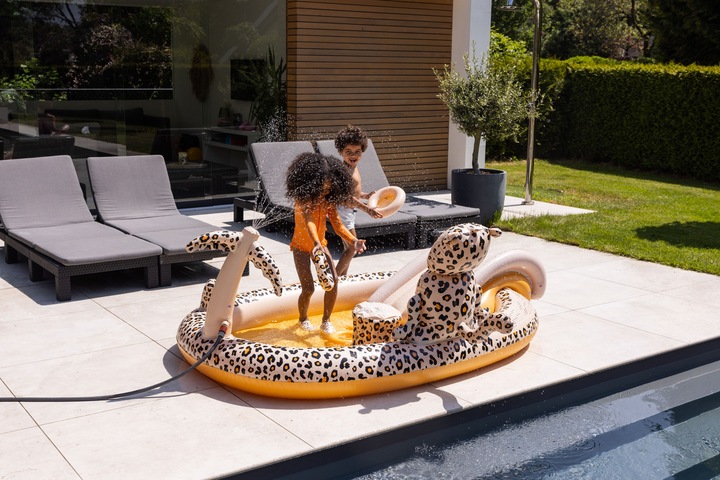 Actual product image Swim Essentials Leopard