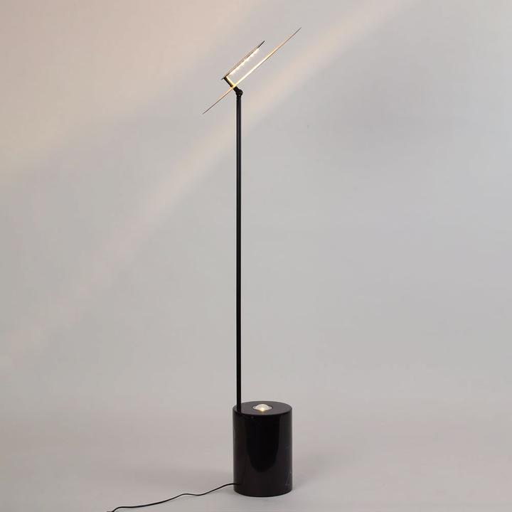 Actual product image s.luce LED floor lamp Plate with marble base & reversible reflector (1270 lm, GU10)