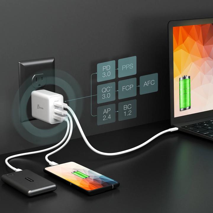 Productafbeelding j5Create 65W GAN USB-C 3-POORTS LADER UK (65 W)