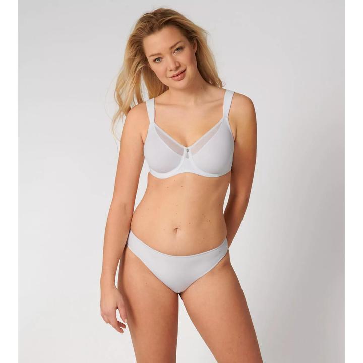 Actual product image Triumph True Shape Sensation W01 Minimizer BH (Single pack, 100 g)