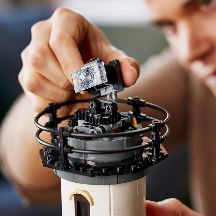 Image du produit LEGO Phare motorisé (21335, LEGO Ideas, LEGO difficiles à trouver)