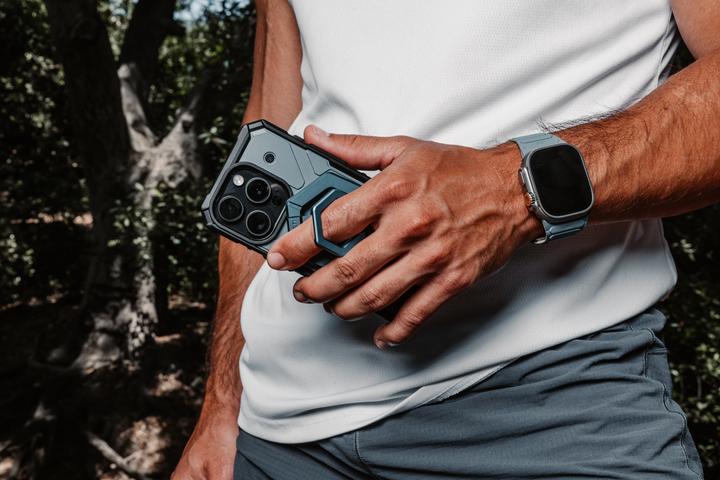 Image du produit UAG Urban Armor Gear Apple Watch 49/46/45/44 Pathfinder (194161118240) (44 mm, 45 mm, 46 mm, Silicone)