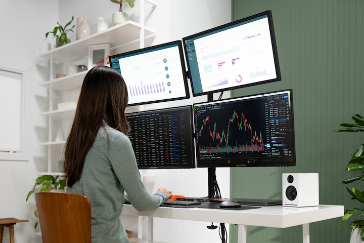 Immagine prodotto Satechi Thunderbolt 4 Multi- Docking station per display (Thunderbolt, 11 Porti)