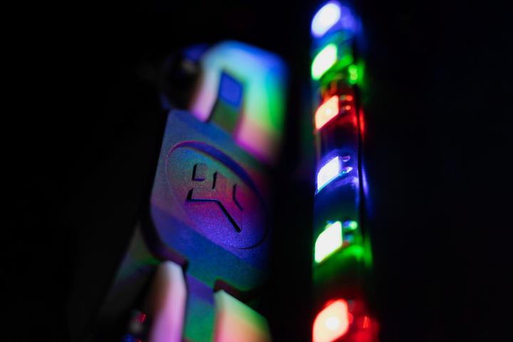 Actual product image EKWB EK-Loop D-RGB Magnetic Strip - schwarz, 60 cm, 33 LEDs (Multicoloured)