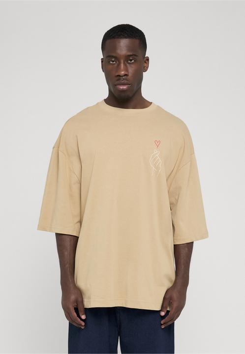 Actual product image Merchcode K Heart Huge Tee - 116837 (XL)