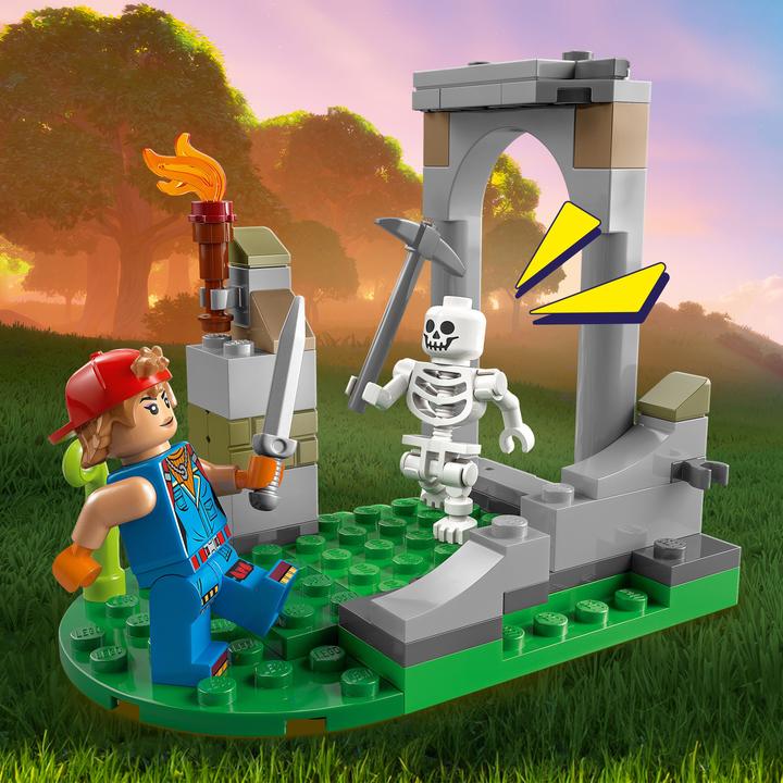 Produktbild LEGO Das Lager von Schali und der Zündkerzenkünstlerin (LEGO Fortnite)