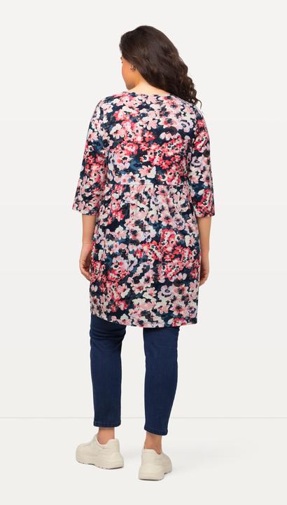 Immagine prodotto Ulla Popken Maglia dal taglio lungo e svasato con fiori, scollo a V e maniche a 3/4 (50, 52)