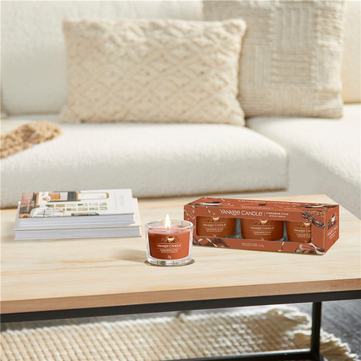 Actual product image Yankee Candle Cinnamon Stick (111 g)
