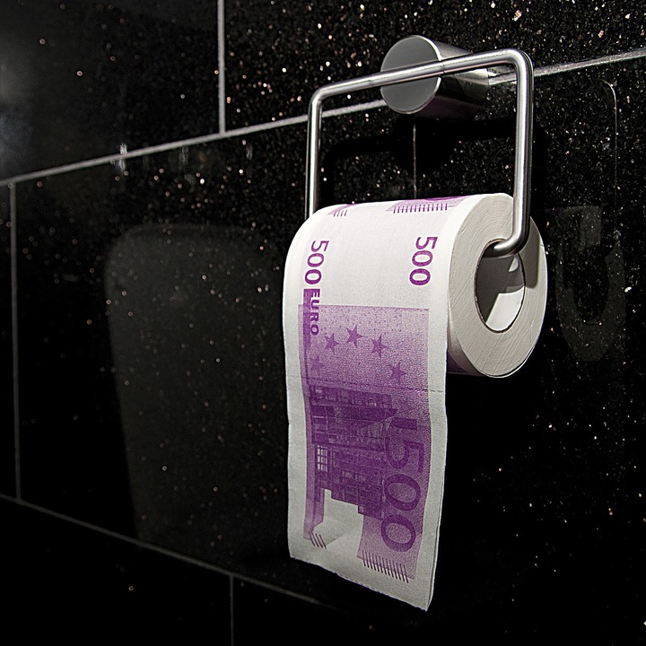 Actual product image Infactory Set of 3 toilet paper with printed 500 euro notes (3 x)