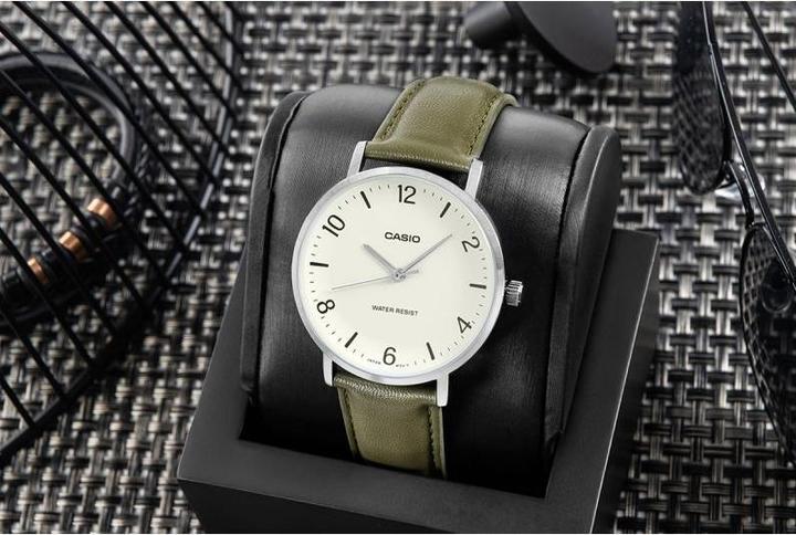 Image du produit Casio Herrenuhr MTP-VT03L-7BDF + Box (Montre analogique, 39 mm)