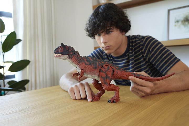 Actual product image Jurassic World Jurassic Wolrd Hammond Collection Carnotaurus