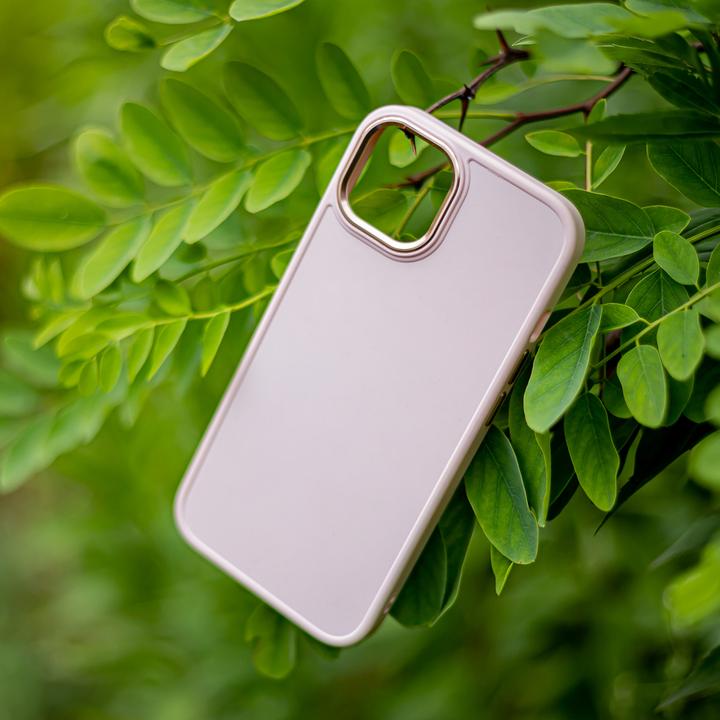 Immagine prodotto OEM Satin case for iPhone 16e pink (Apple iPhone 16e)