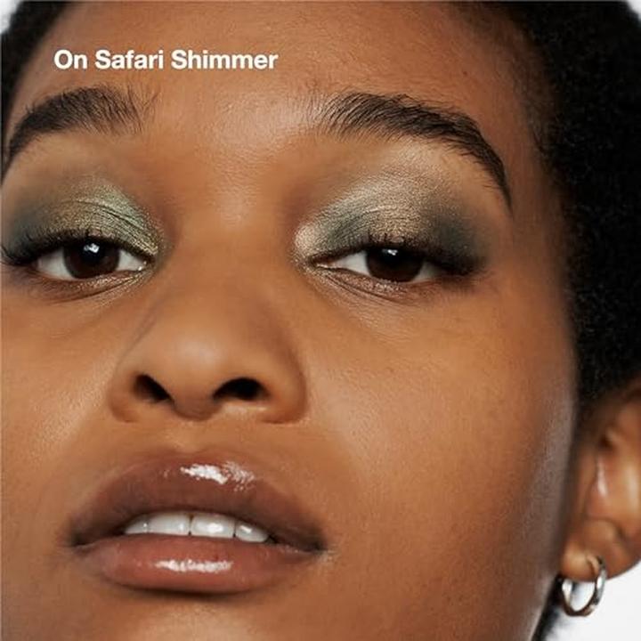 Actual product image Clinique All About Shadow Quad Teddy Bear