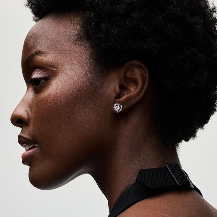 Immagine prodotto Pandora Orecchini a cuore in argento sterling con orecchini a perno in zirconia cubica chiara (Argento 925)