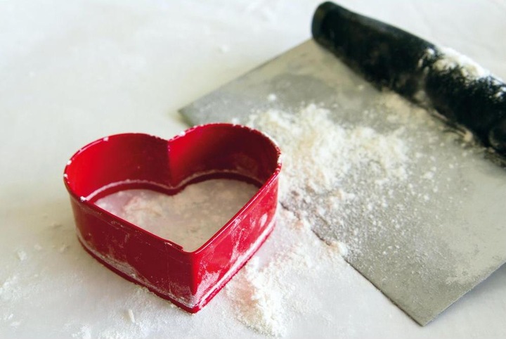 Actual product image Paderno Kitchen scraper