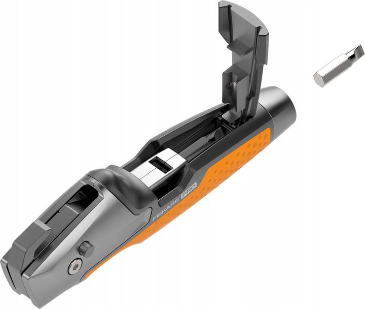 Actual product image Fiskars CarbonMax Universal Painter's Knife 1027225 (Cutters)