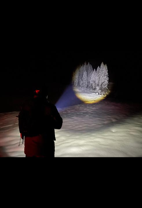 Produktbild Nordride Taschenlampe LED Spot Long Range R, 1100 Lumen, IP65, USB-C (21.90 cm, 1100 lm)