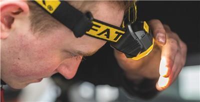 Actual product image Stanley ST.HEAD TORCH 200LM (200 lm)