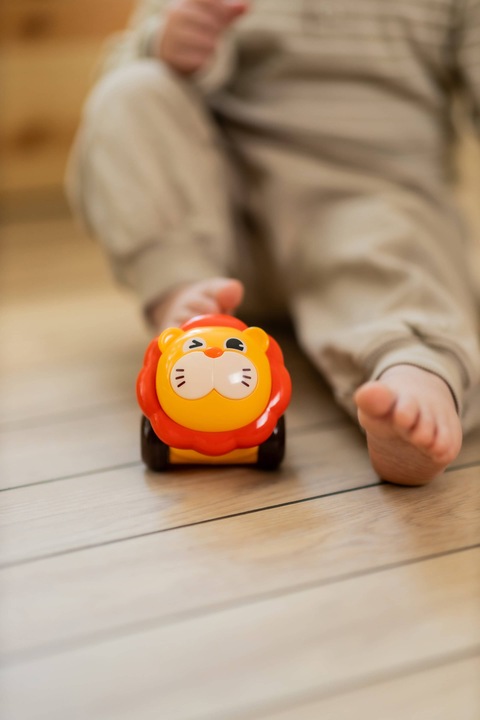 Produktbild Scandinavian Baby Products Babyspielzeugauto - Konfetti-Löwe