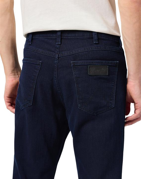 Actual product image Wrangler Jeans (W42/L32)