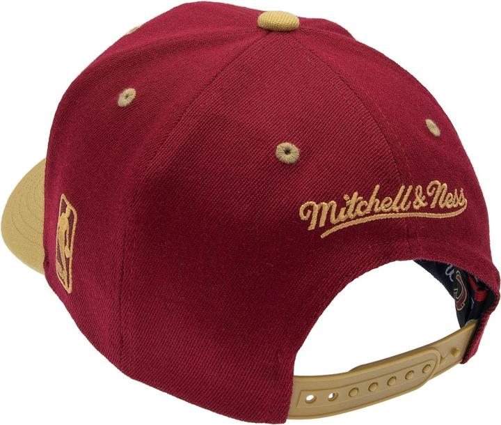 Produktbild Mitchell & Ness M&N Stretch Snapback Classic Red Cap - Cleveland Cavaliers (One Size)