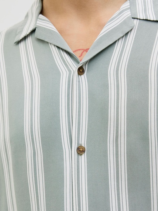 Immagine prodotto Jack & Jones Jjejeff Stripe Resort Shirt Ss Sn (S)