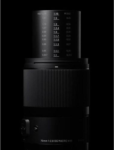 Produktbild Sigma 70mm f/2.8 DG MACRO ART Sony E (Sony E, APS-C / DX, Vollformat)