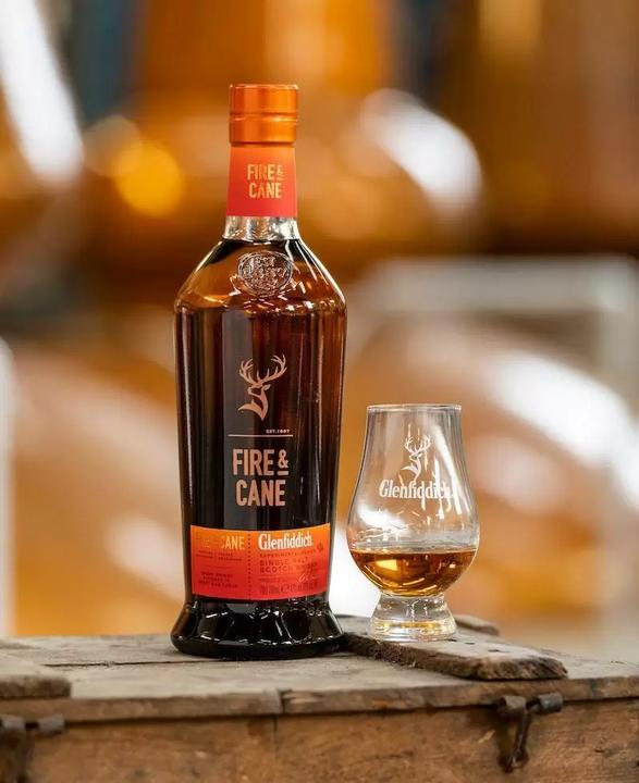 Image du produit Glenfiddich Single Malt Fire & Cane Experimental (Single Malt, Scotch Whisky, 1 x 70 cl)