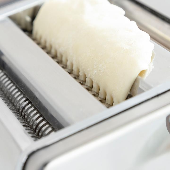 Productafbeelding InnovaGoods Metalen pastamachine - 3 snijwalsen