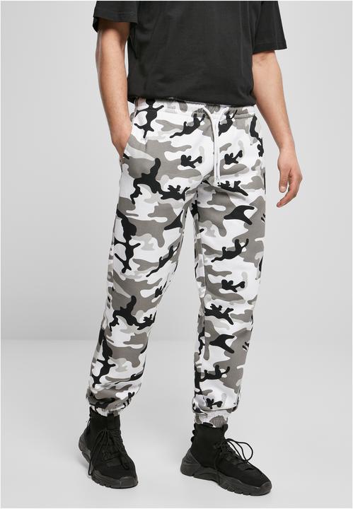Actual product image Urban Classics Basic Camo Sweatpants 2.0 - 15327 (XS)