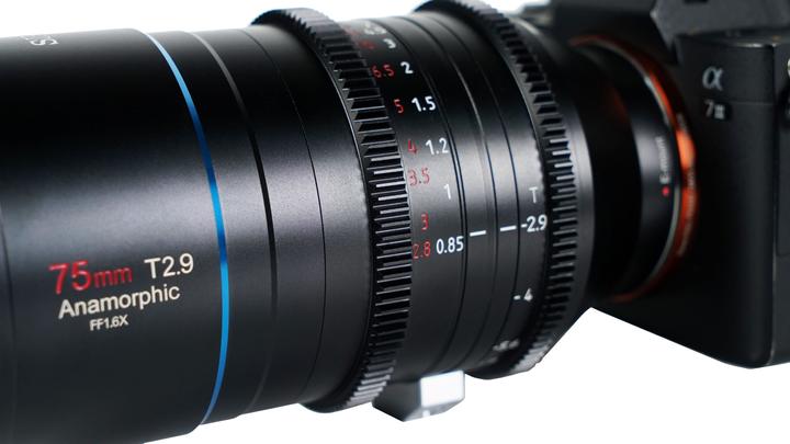 Actual product image Sirui Venus 75mm T2.9 1.6x Full-Frame Anamorphic lens(E mount) (Sony E, full size)