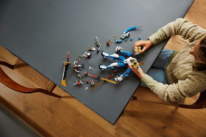 Actual product image LEGO Jay's Titan Mech (71785, LEGO Ninjago)