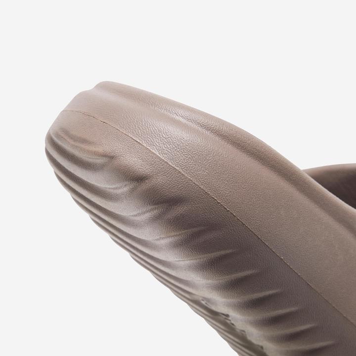 Actual product image Decathlon Badeschlappen Slides Damen/Herren - braun (41, 42)