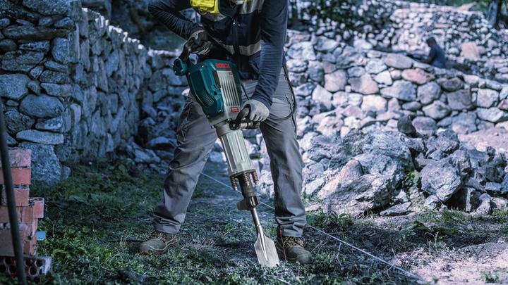 Produktbild Bosch Professional Zubehör PRO HEX 30-4C Spatmeissel, gerundet, 135 x 400 mm (135 mm)
